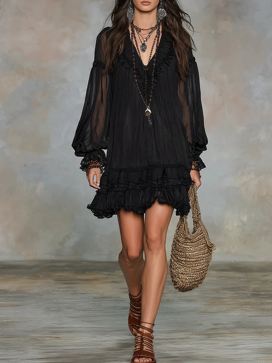 Patricia | Vestido corto negro fluido con escote en V y mangas amplias