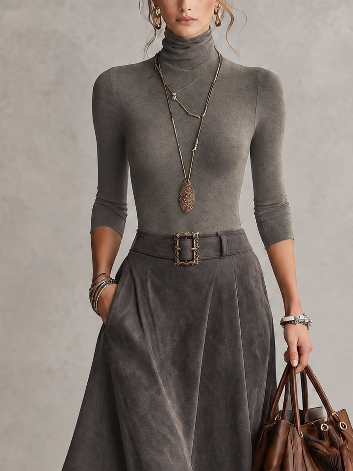 Conjunto Carmen — Top de Cuello Alto y Falda Midi de Ante