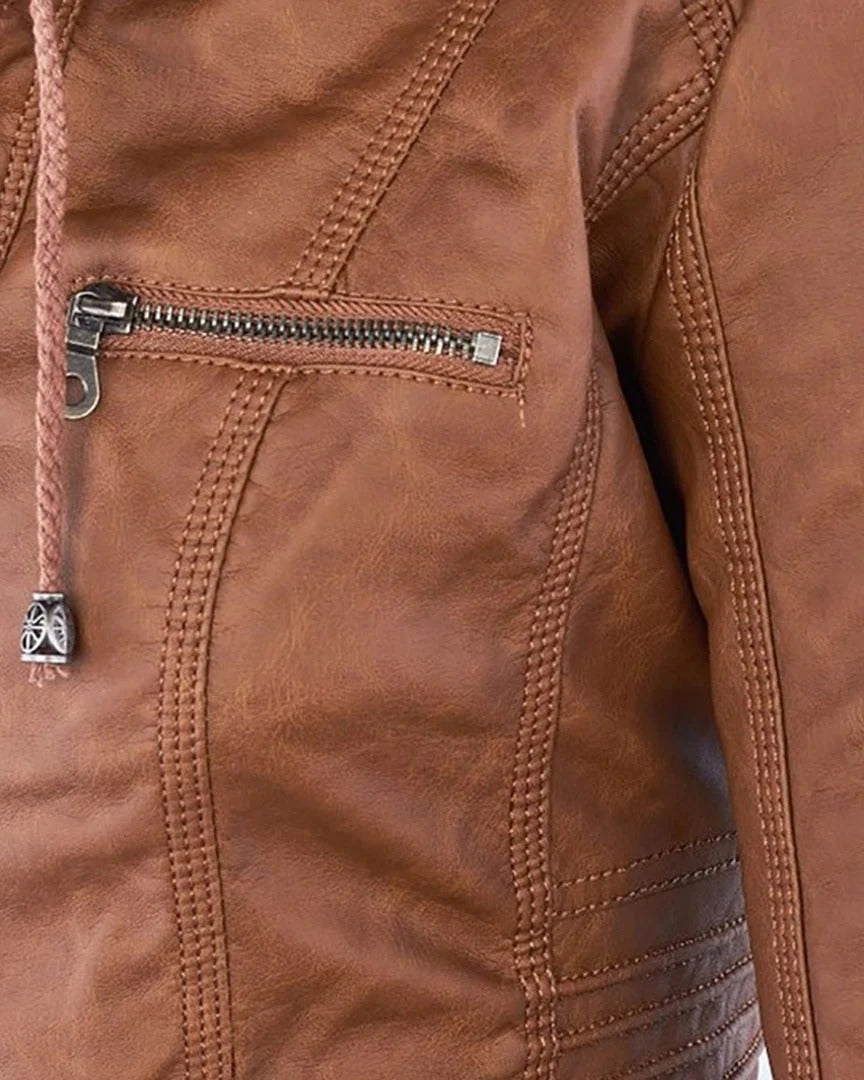 ELVIRA – Chaqueta de piel moderna con capucha