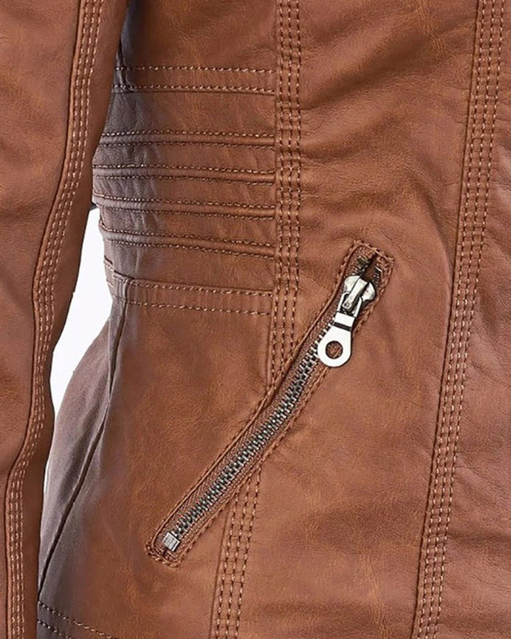 ELVIRA – Chaqueta de piel moderna con capucha