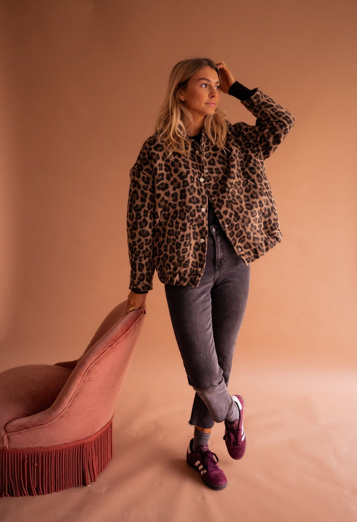 Isa | Chaqueta Corta con Estampado de Leopardo